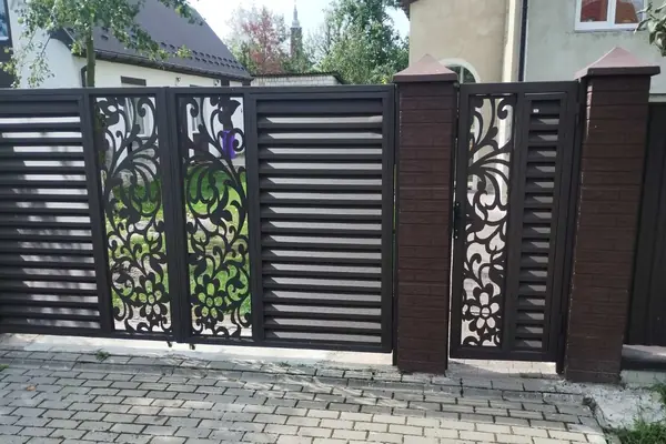 Ворота-жалюзі №14 — з плазмовим візерунком, ціна 5000 грн/м²