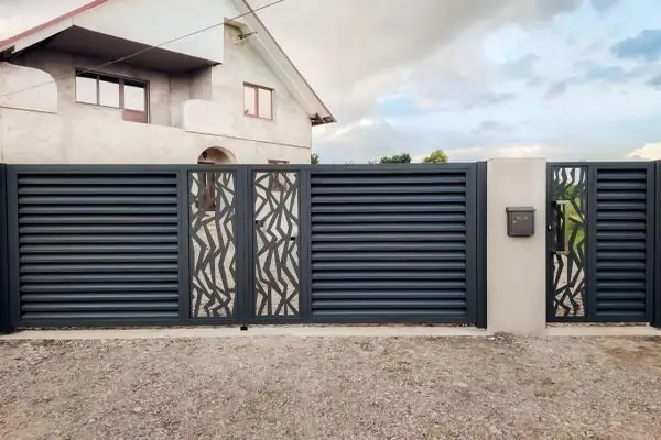 Ворота-жалюзі №8 — з плазмовим візерунком, ціна 5000 грн/м²