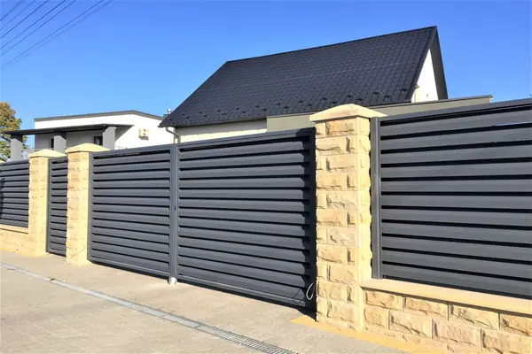 Ворота-жалюзі №10, ціна 3500 грн/м²