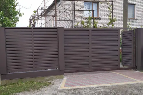 Ворота-жалюзі №11, ціна 4000 грн/м²