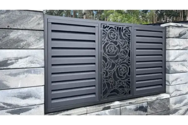 Ворота-жалюзі Бароко — брама-жалюзі з ковкою, ціна 5500 грн/м²