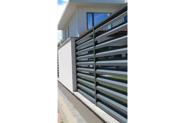 Ворота-жалюзі Лайт — брама-жалюзі з просвітами, ціна 3000 грн/м²